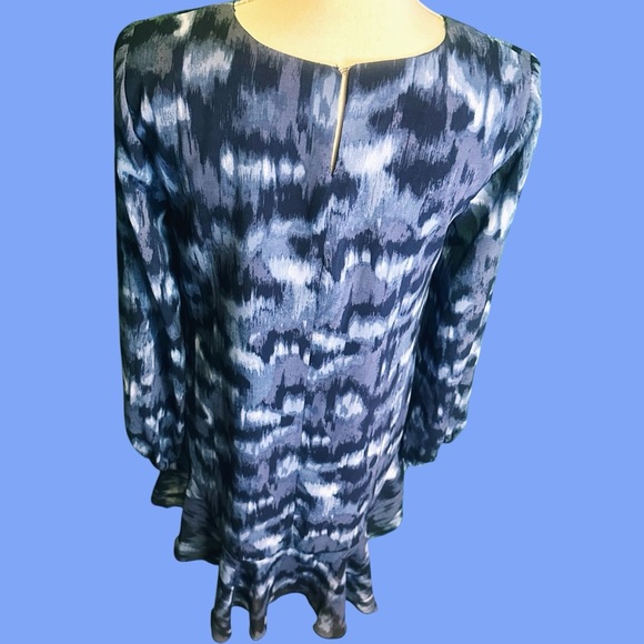 BCBGMaxAzria Ikat Print Chiffon Ruffled Hem Dress in “Pacific Blue Cloud” Size S - Picture 7 of 12